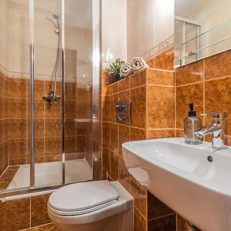 Flatbook - Port Z Parkingiem Stegna (Pomerania)